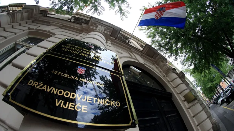Istraga protiv trojice poreznika i sedmorice poduzetnika zbog mita