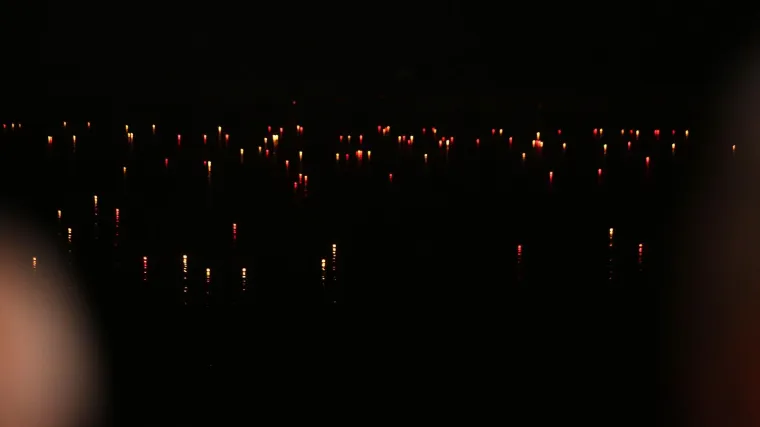Niz Dunav pušteni lampioni u spomen na poginule i nestale u obrani od velikosrpske agresije