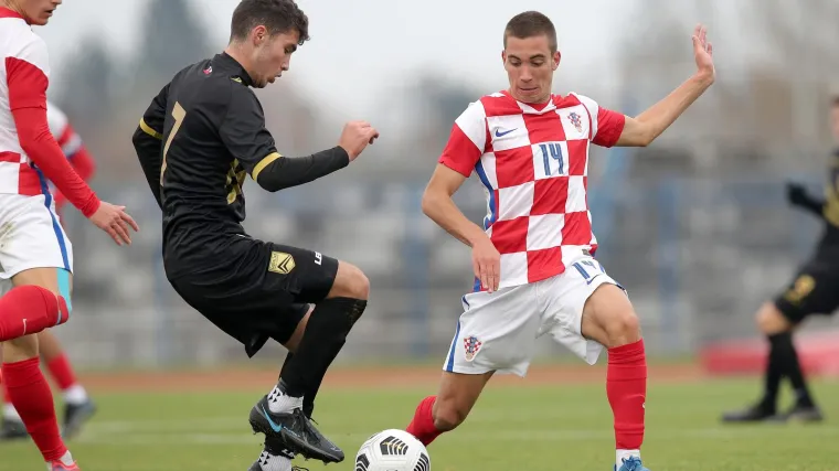Talijani najavljuju senzacionalan transfer. Juventus krenuo po najtalentiranijeg mladog Hrvata, u njemu vide 'novog Modrića'