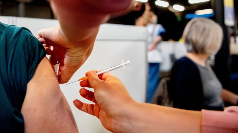 Slovenac se cijepio za druge; U zadnja dva mjeseca sedam puta je primio cjepivo protiv korone