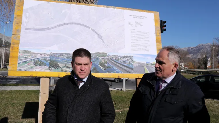 Splićani na cestu prema Omišu čekaju 14 godina: Košta kao Pelješki most, ali sve bi mogli spasiti EU fondovi?