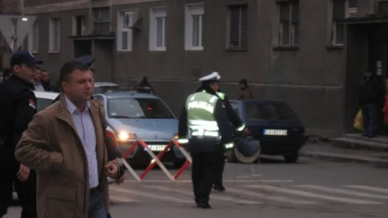 Krvava noć u susjedstvu: Ubio ženu i policajca na dužnosti. Zabarikadirao se na tavanu pa presudio i sebi