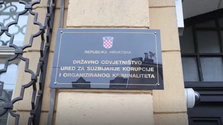 USKOK pokrenuo istragu nad 23 muškarca i tri žene zbog nekretninskih prevara: Koristili lažne kupoprodajne kupone