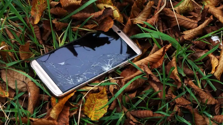 Dosta vam je ogrebotina na zaslonu mobitela i razbijenih ekrana? Vrijeme je za najučinkovitiju zaštitu s kojom će vaš uređaj uvijek izgledati kao nov