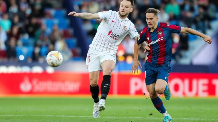 Ivan Rakitić izveo majstoriju u Sevillinom povratku na 2. mjesto. Ovo je poput navođenog 'projektila', kao na igrici