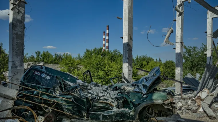 Civili se sakrili u kemijsku tvornicu; Satelitske snimke otkrile uništene bolnice; Ukrajincima stiže pojačanje u u Severodonjecku