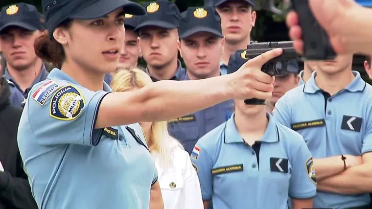 Napad huligana, pa pucnjava dilera: Policija je danas imala pune ruke posla, a sve su promatrali građani