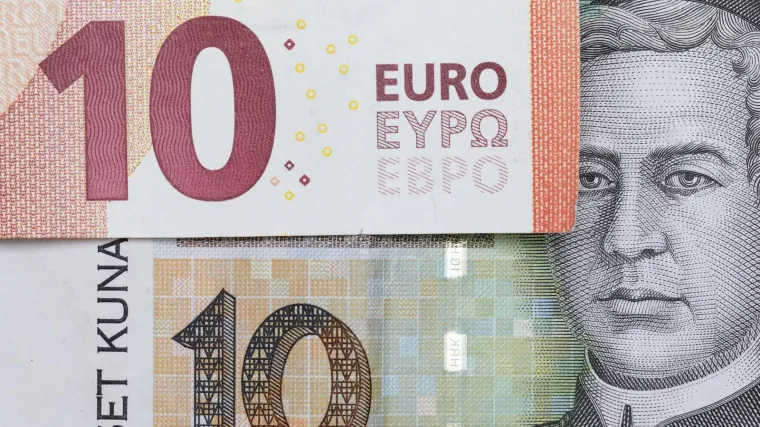 Neizbježno je, rast će kamate na kredite, a analitičar objašnjava zašto i poručuje: 'Ako možete, refinancirajte...'