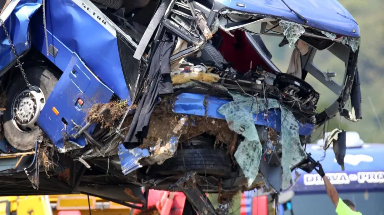 Pogoršalo se zdravstveno stanje dvoje ozlijeđenih putnika iz tragičnog poljskog autobusa: Četiri osobe se vratile u Poljsku