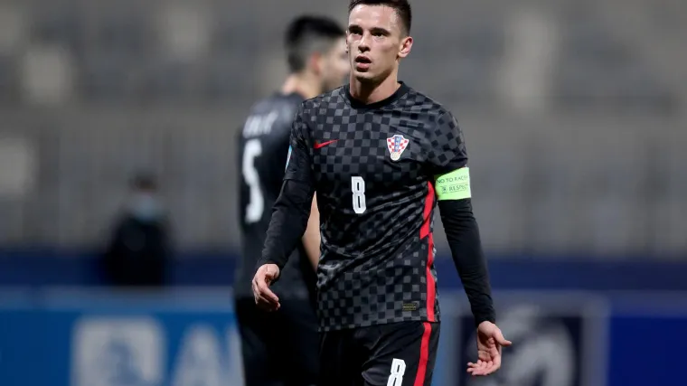 Vatreni konačno pobjegao iz Rusije. Karijeru nastavlja u kultnom talijanskom klubu koji tradicionalno voli Hrvate