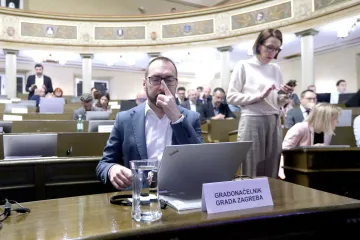 Zastupnici 'rešetali' Tomaševića na 'aktualcu', a on izgubio živce i odustao od odgovaranja: 'To je obična laž'