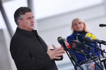 Plenković o obuci Ukrajinaca i 'prizivu savjesti' nedjeljom. 'Nepotrebna debata'