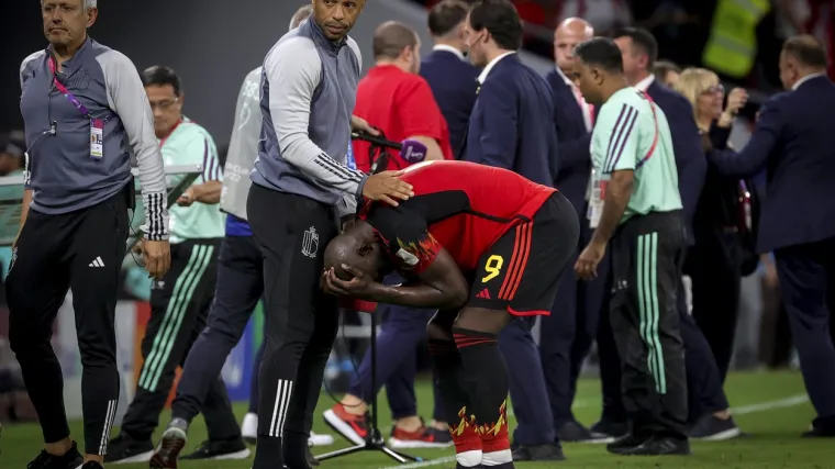 Tragičar Lukaku slomio se pred Henryjem: 'Rasplakao se, morao ga je Thierry smirivati. Bio je neutješan i očajan'