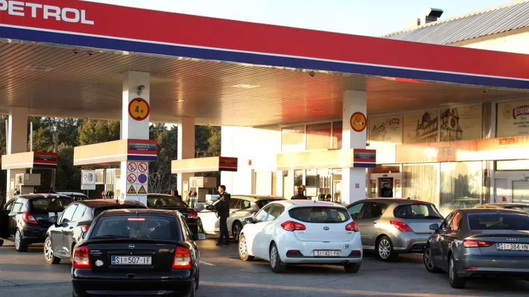 U Hrvatskoj ne prestaje natezanje oko cijena goriva, a bivši ministar tvrdi: 'Mora se intervenirati ili dolazi do kaosa!'