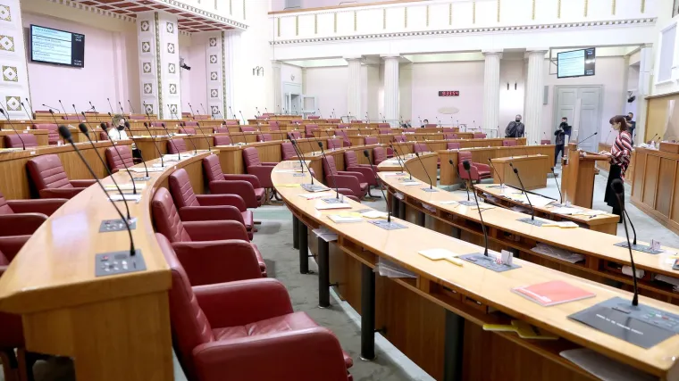 Umirovljeni HDZ-ov lisac opet kroji sudbinu Hrvatske? Čini se da će proći njegova reforma Sabora, evo što to znači