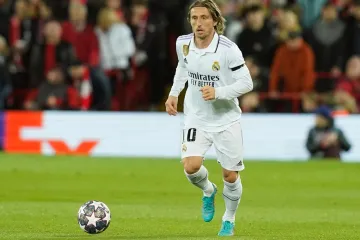 U Madridu izvješen plakat na kojem Modrić grli Crnogorca iz Atletica: 'Madrid voli Madrid'
