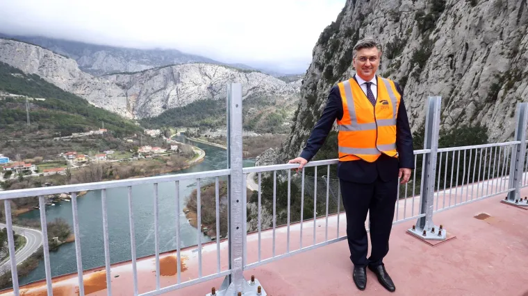 Plenkoviću neće biti dobro kad vidi kako ga je zbog ovog prizora bivši ministar uništio citatom iz kultnog jugoslavenskog filma