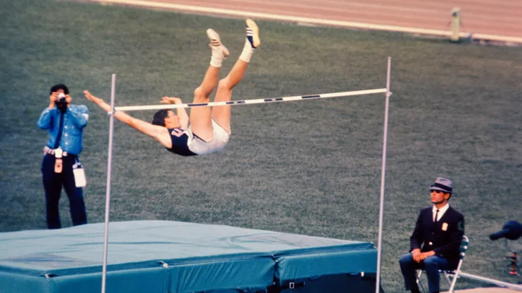Umro Dick Fosbury, olimpijski pobjednik i atletičar koji je revolucionirao skok u vis