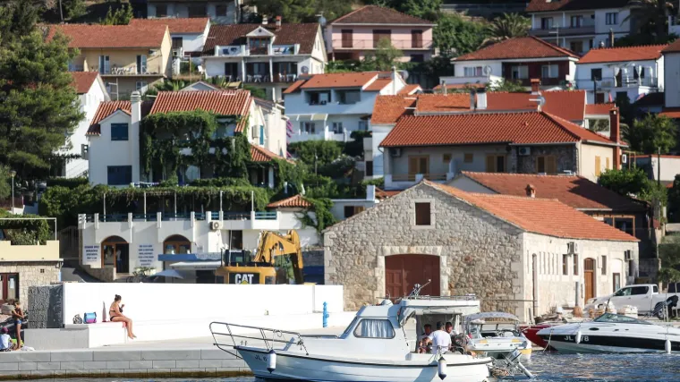 Hrvatima su nekretnine na obali skupe, ali ih zato kupuju Nijemci, Austrijanci, Slovenci: Ovi gradovi su najtraženiji