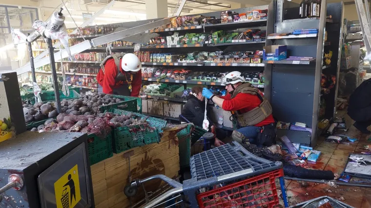 U žestokom ruskom granatiranju Hersonske oblasti najmanje 16 mrtvih civila