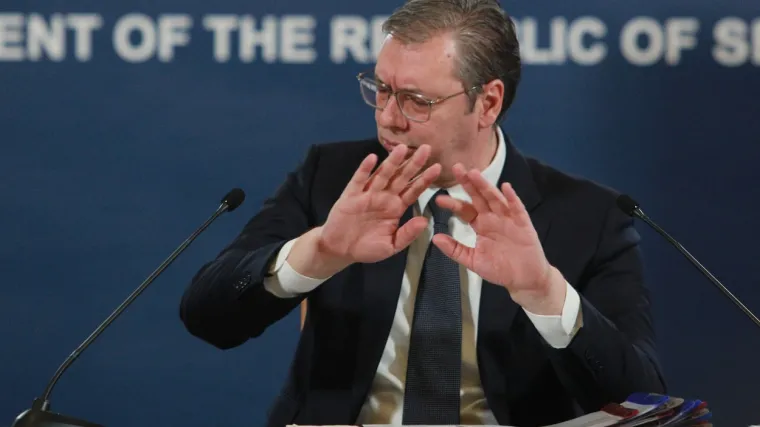 Iza kulisa bizarne sjednice u Vučićevoj stranci, jedan su detalj svim silama htjeli zatajiti: 'Ništa nam nije bilo jasno...'