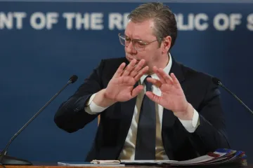 Iza kulisa bizarne sjednice u Vučićevoj stranci, jedan su detalj svim silama htjeli zatajiti: 'Ništa nam nije bilo jasno...'