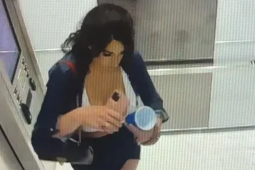Opile su ga njezine bujne i istaknute grudi te je to jako skupo platio, preko pola milje eura!