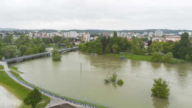 Proglašena prirodna nepogoda od poplave za Karlovac, Ogulin, Josipdol i Tounj