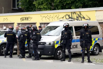 Kaos u Pragu uoči finale Konferencijske lige: U sukobu navijača ozlijeđene tri osobe, napadnut i policajac