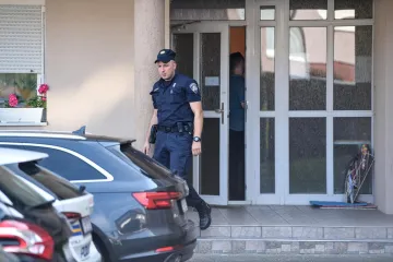 Policija objavila sve detalje oko stravičnog ubojstva u Zaprešiću: Ubio suprugu pa pokušao i sebe