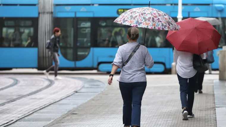 Još uvijek promjenjivo vrijeme: Prijepodne moguća kiša i pljuskovi, potom razvedravanje