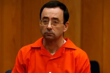 Liječnik koji je seksualno zlostavljao gimnastičarke i dilao dječju pornografiju izboden je u zatvoru