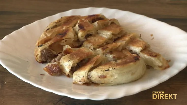 U godini kada je sve poskupjelo, on jedini nije smio. Ovo je priča o slavonskom bureku