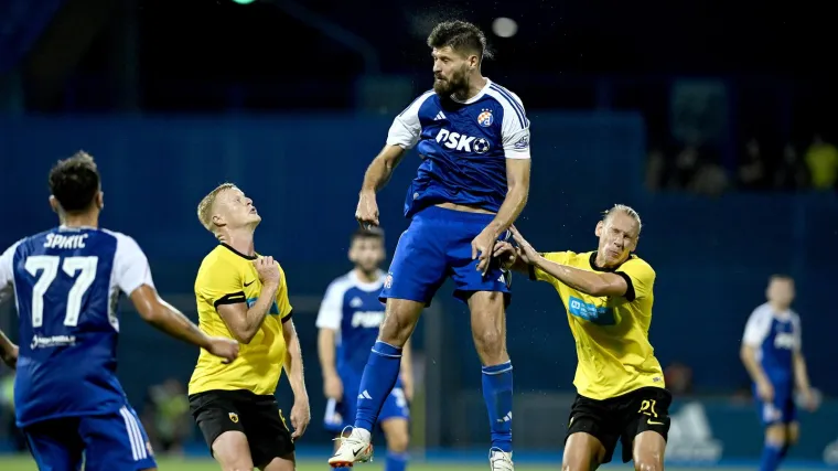 Dinamo neobjašnjivo pao u drugom poluvremenu: AEK ih potpuno nadigrao i stigao do preokreta i pobjede