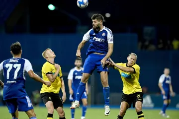 Dinamo neobjašnjivo pao u drugom poluvremenu: AEK ih potpuno nadigrao i stigao do preokreta i pobjede