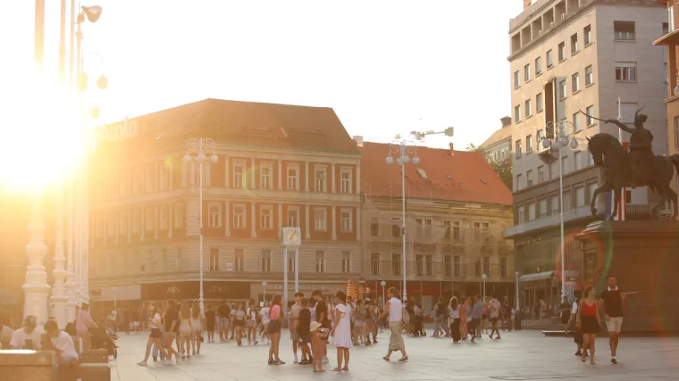 Sunčan početak vikenda uz ljetne temperature: U noći na nedjelju mogu biti grmljavinski pljuskovi