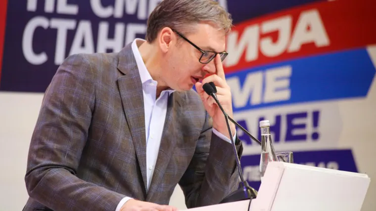Kako je kampanja u Srbiji ušla u zdravstveni sustav: Vučić se koristi raznim trikovima - svrati do stranke na pregled