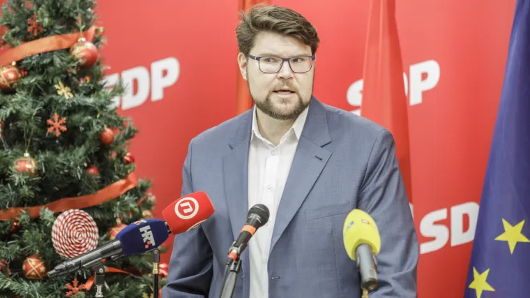 Peđa Grbin: 'Prvo ćemo maknuti lopove, a nakon toga ovu našu Hrvatsku gurnuti u pravom smjeru'