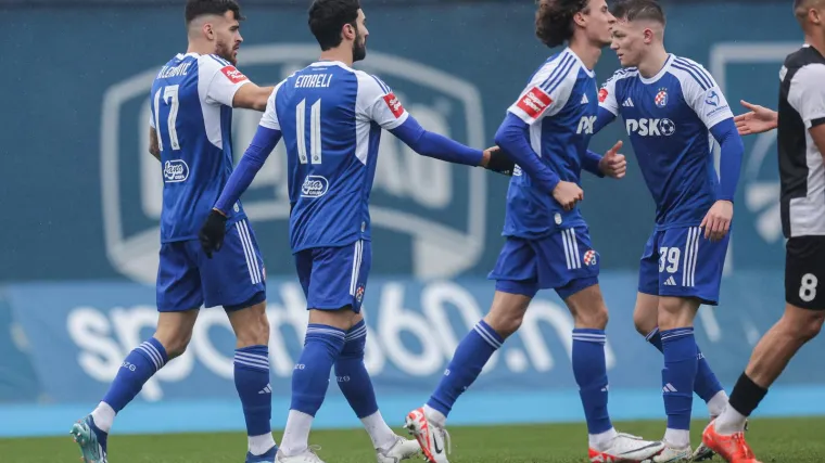 Dinamo slavio protiv Slovenaca, Jakiroviću glavobolju zadala ozljeda napadača