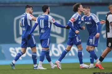 Dinamo slavio protiv Slovenaca, Jakiroviću glavobolju zadala ozljeda napadača