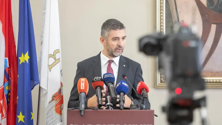 Tko prijeti smrću dubrovačkom gradonačelniku zbog koncerta Čolića: 'Ne bih rekao da je prijetnja mala. Ozbiljna je'