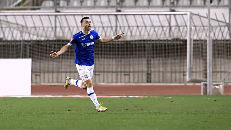 Dinamo predstavio veliko pojačanje, Arber Hoxha potpisao za Modre: 'Postao sam novi igrač ovog velikog, najvećeg kluba u Hrvatskoj!'