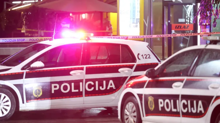 Muškarac koji je upucao mladića (19) na zadnjem sjedalu Citroena poslao poruku policiji: Želi se predati
