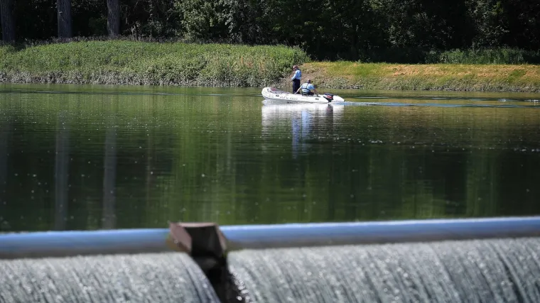 Raskomadano tijelo pronađeno u vrećama za smeće uz kanal! Šetači ostali u šoku