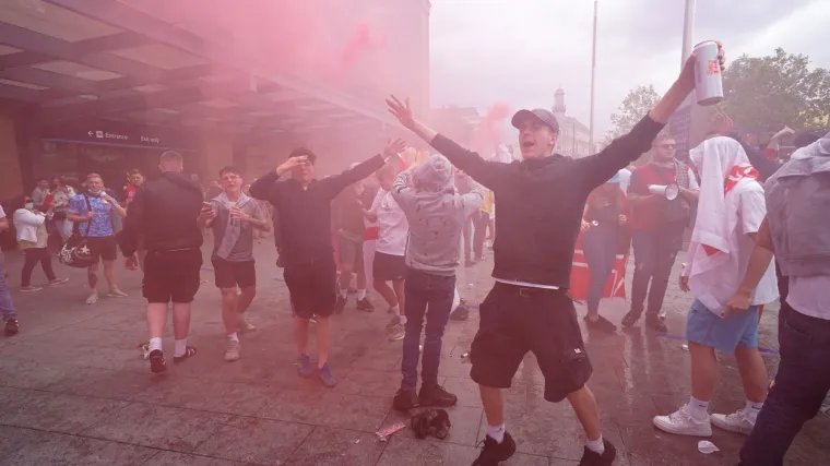 Čak 1600 navijača morat će policiji predati putovnice: Ogluše li se prijeti im zatvor!