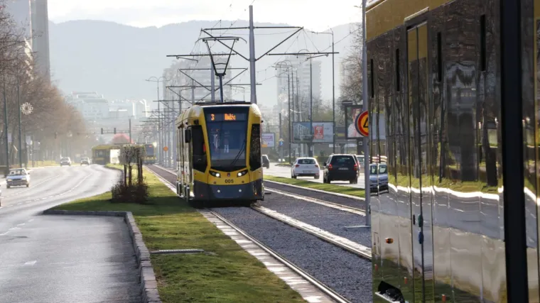 Dok se Zagreb hvalio novim-starim tramvajima, Sarajevo dobilo čudo od tramvaja: Ima klimu, wi-fi...