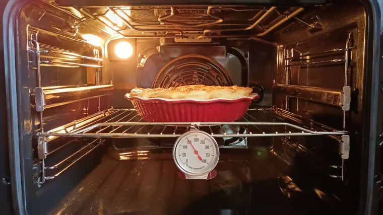 Evo kako pravilno ispeći pite i peciva: Ova temperatura je ključna
