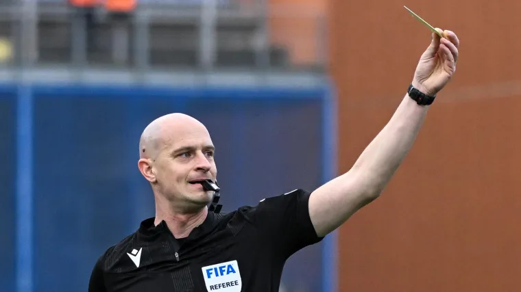Mladi sudac debitira u Zagrebu, Belu derbi kola