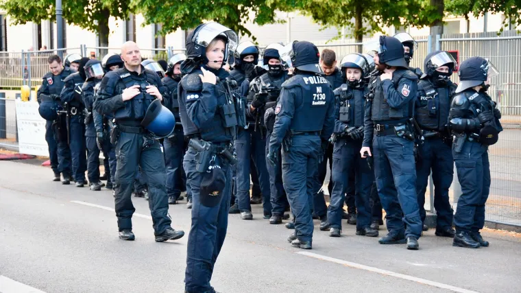 Monstruozan čin zgrozio Njemačku: Ubio jednu osobu pa izbo još njih troje, policija ga upucala