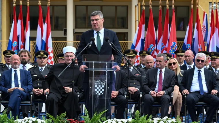 Milanović o obveznom vojnom roku: 'To je tema za najviša državna tijela, ne za debatne klubove'